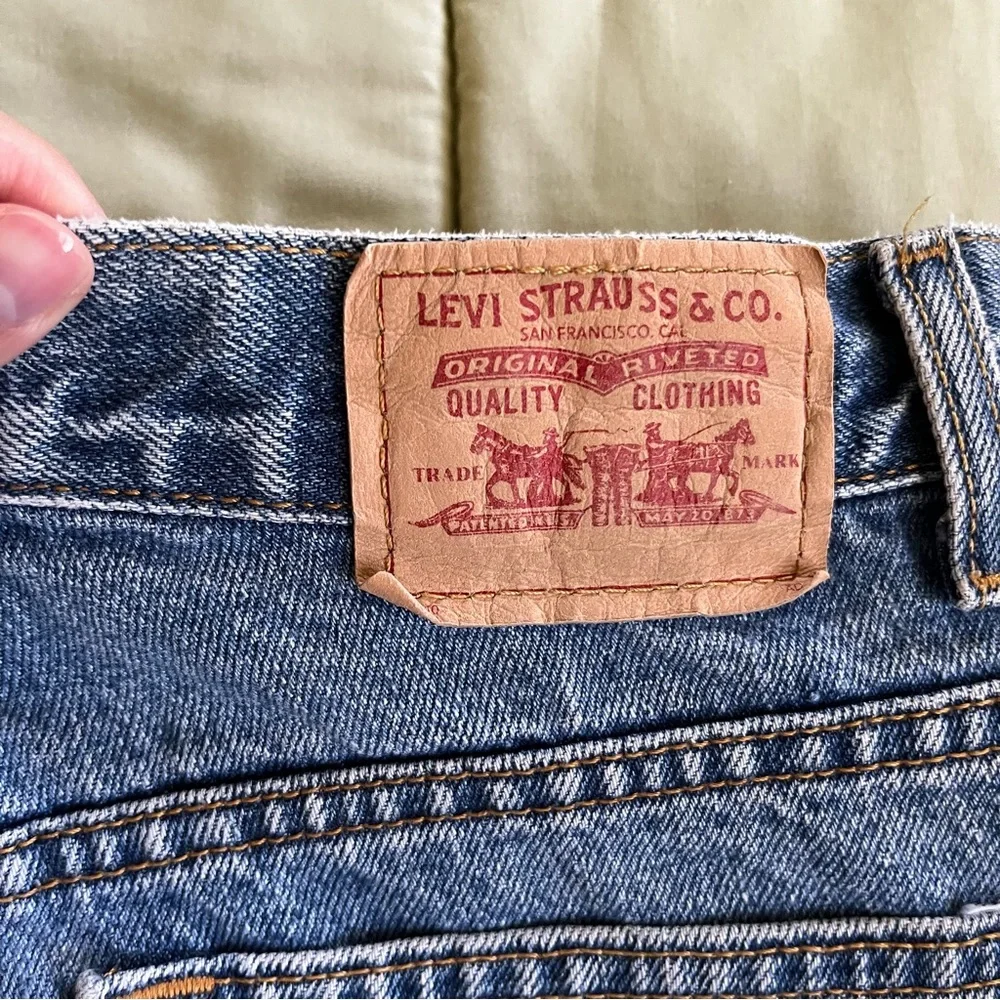 Vintage Levi’s 550 Relaxed - Picture 3 of 9